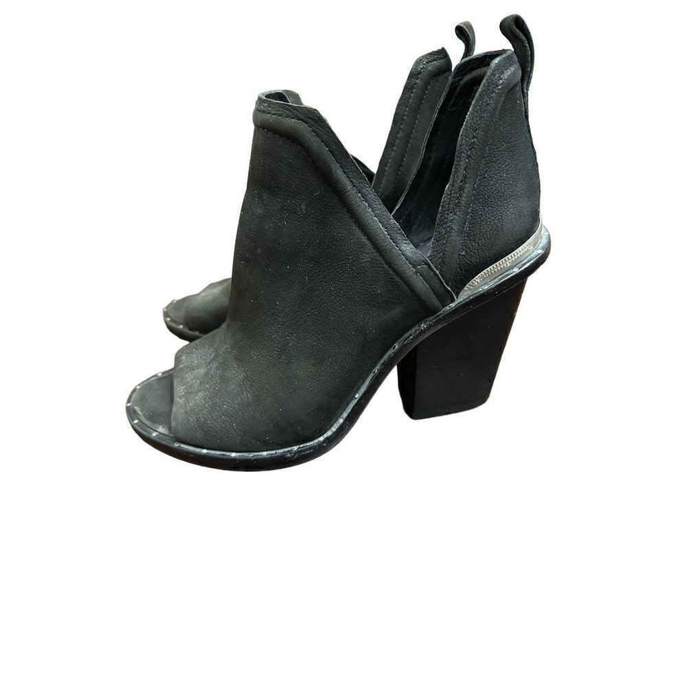 Mercer Edit Fadeout Peep Toe
Bootie, Black Suede, Womens Size 6